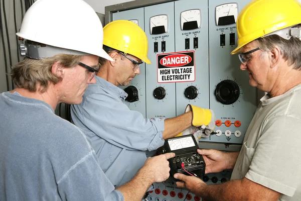 What to Expect from Experienced Electricians in Delaware County