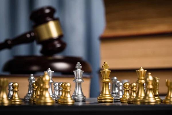 How to Choose the Right Attorney Referral Network for Success