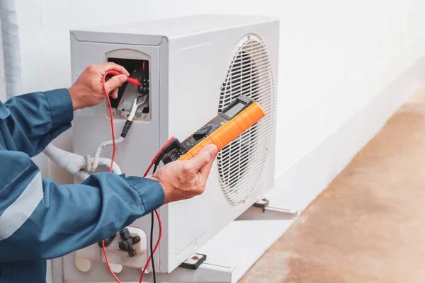 Emergency AC Repair in Woodland Hills Available 24/7