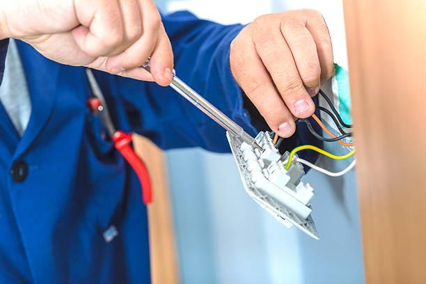 Electrical Panel Services in Des Moines for Safe and Reliable Power
