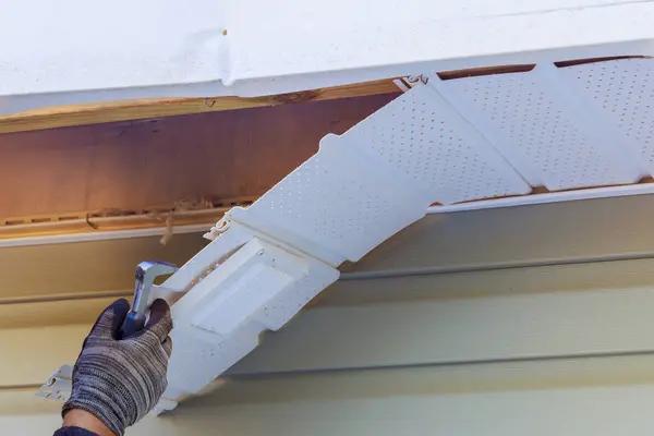 When Is the Right Time to Book roof inspections in Heiskell